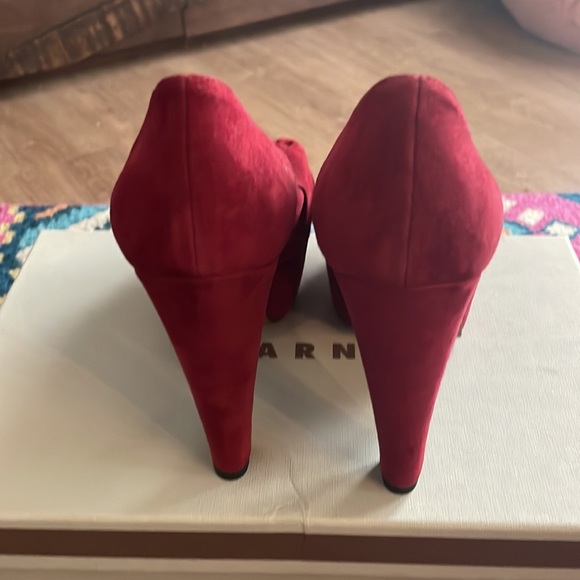 Vintage from the early to mid 2000s MARNI Burgundy Punp 37.5 - Picture 6 of 10